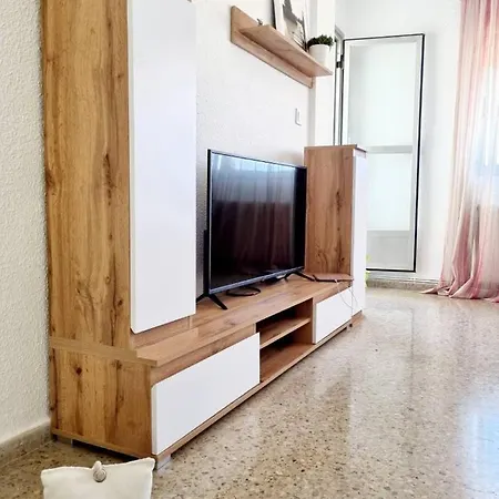 Lovely 4 Bed Flat Apartment Puerto de Sagunto