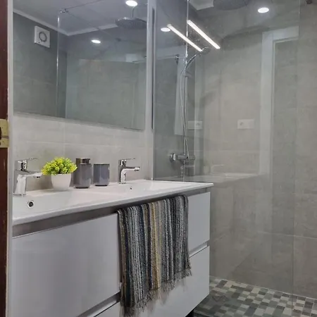 Apartment Lovely 4 Bed Flat