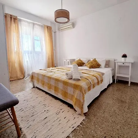Lovely 4 Bed Flat * Puerto de Sagunto